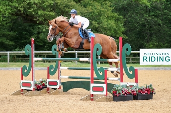 Anna Power claims the Equitop® Senior Newcomers Second Round at Wellington Riding Centre